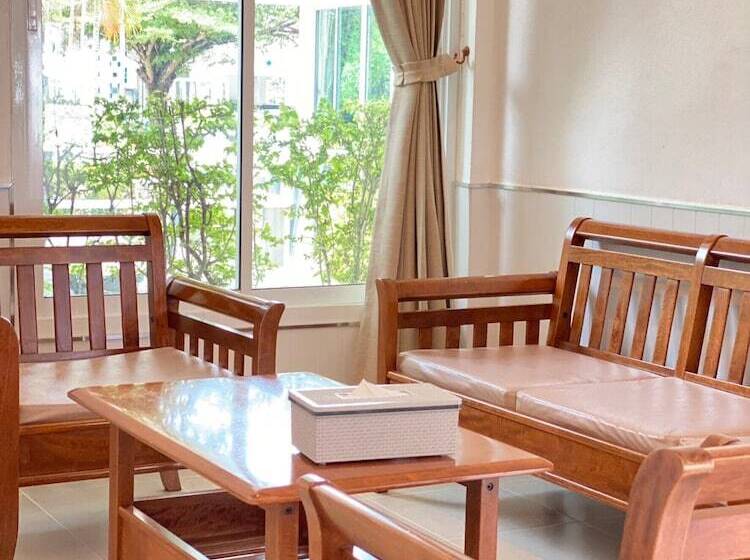 בית מלון כפרי Laem Sing Natural Beach Resort