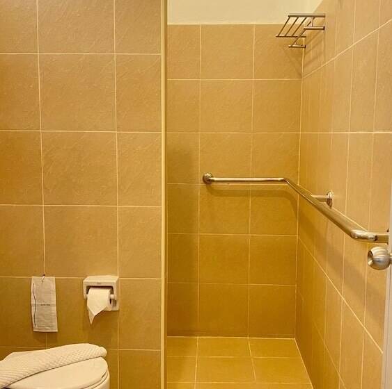 Hotel Laem Sing Natural Beach Resort