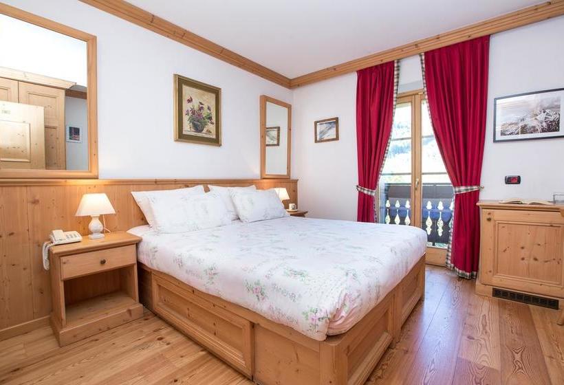 בית מלון כפרי Alpi & Golf