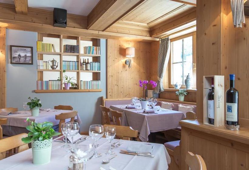 בית מלון כפרי Alpi & Golf