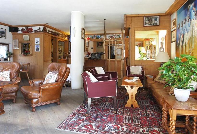 בית מלון כפרי Alpi & Golf