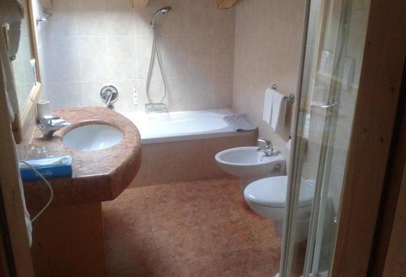 בית מלון כפרי Alpi & Golf