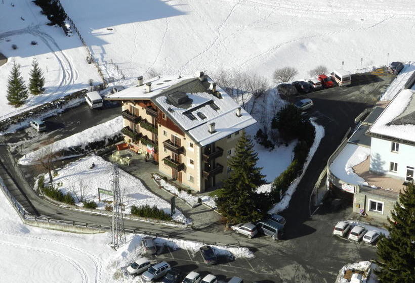 בית מלון כפרי Alpi & Golf