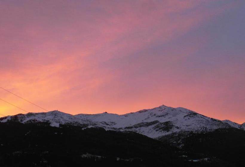 בית מלון כפרי Alpi & Golf