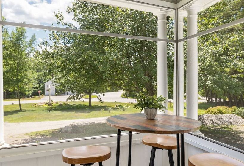 Bed and Breakfast Inn On Golden Pond