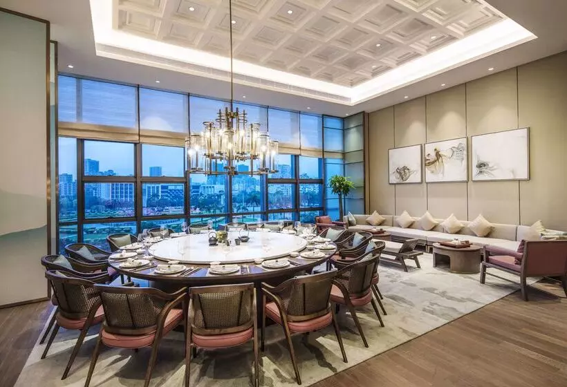 Doubletree By Hilton Hotel Shenzhen Longhua