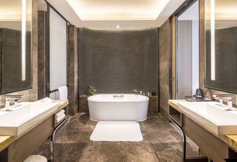 Doubletree By Hilton Hotel Shenzhen Longhua