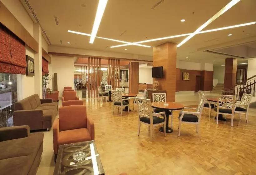 ホテル Aston Tanjung City