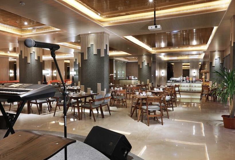 בית מלון כפרי Harper Perintis By Aston