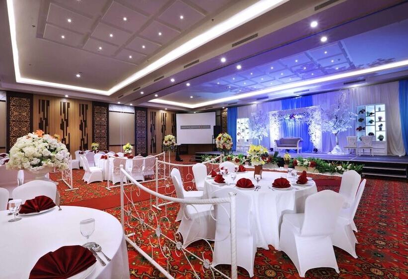 בית מלון כפרי Harper Perintis By Aston