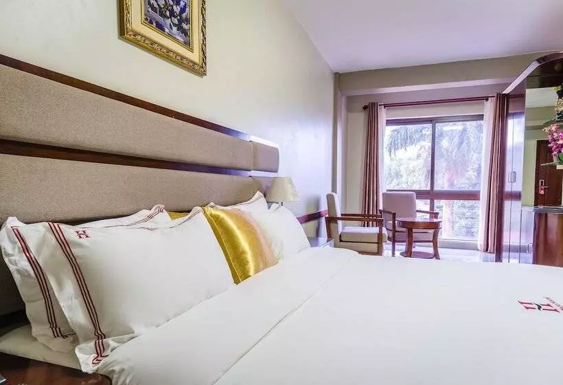 Hotel Hillside Plaza