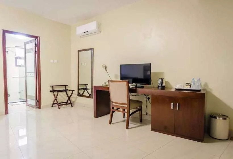 Hotel Hillside Plaza
