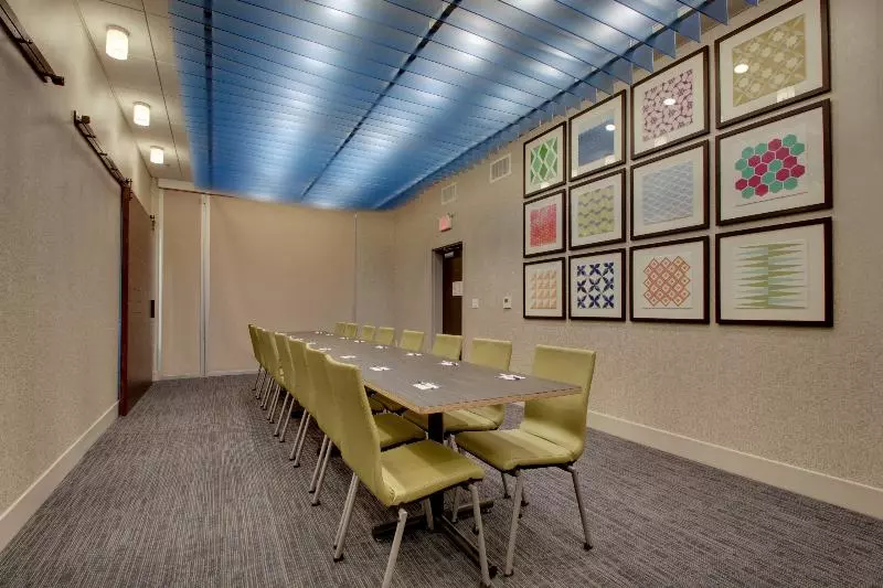 ホテル Holiday Inn Express & Suites   Mount Vernon, An Ihg