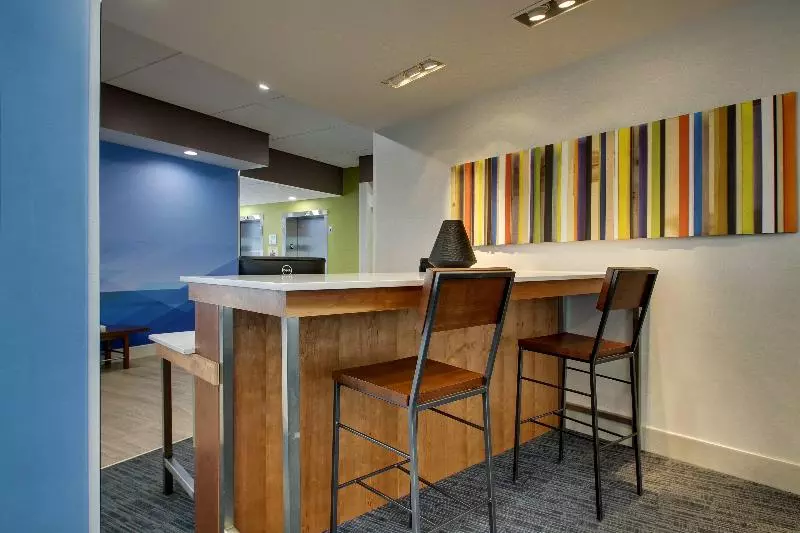 ホテル Holiday Inn Express & Suites   Mount Vernon, An Ihg