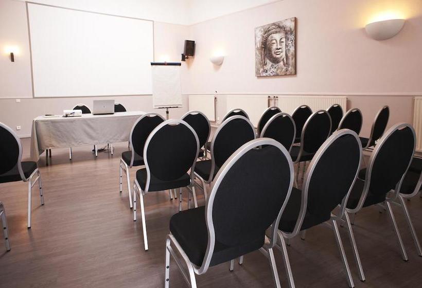 فندق Hostellerie Excalibur