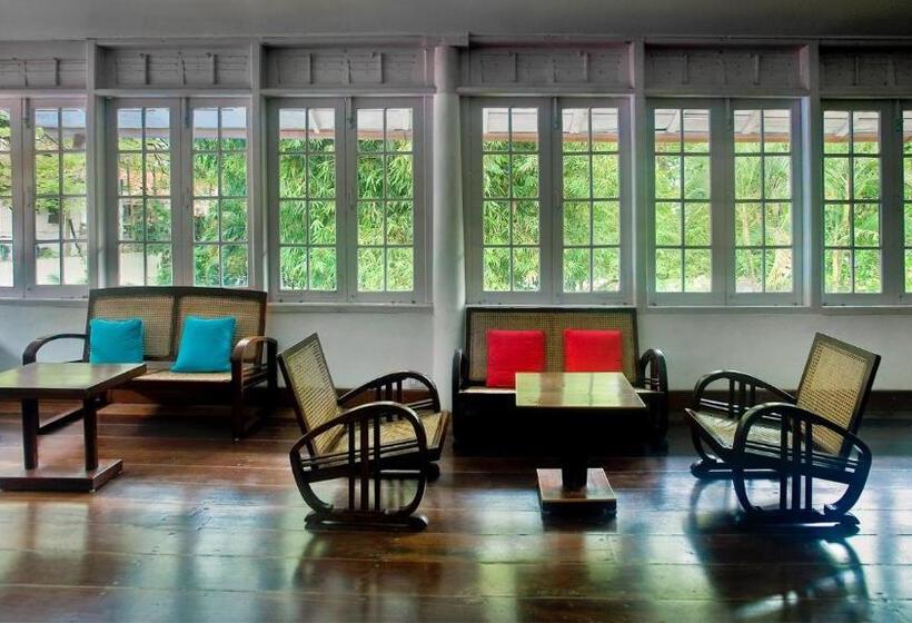 Hotel Neemrana S  Tower House