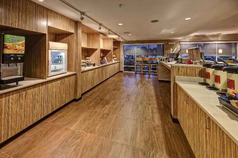 ホテル Towneplace Suites By Marriott Auburn University Area