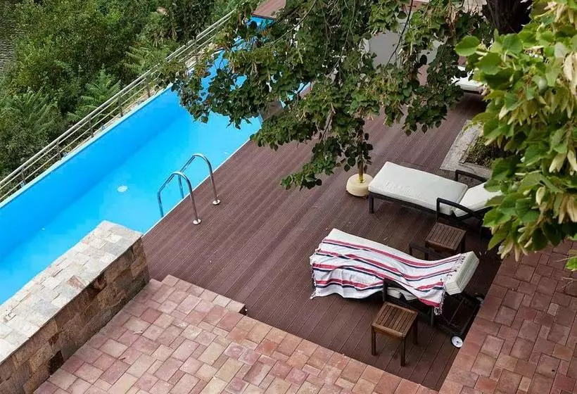 هتل Villa Kaylaka