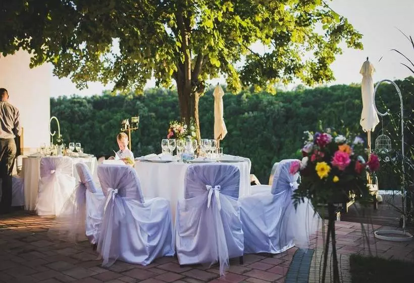 هتل Villa Kaylaka