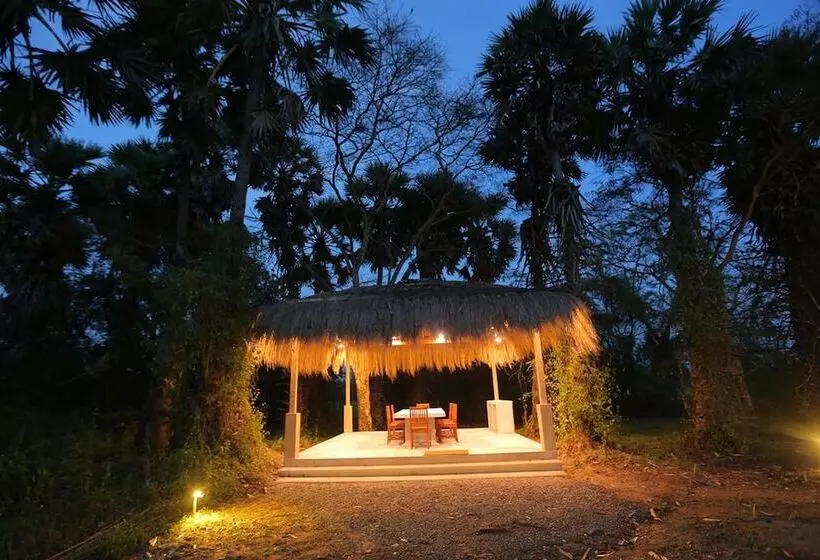 هتل Wilpattu Safari Camp   Campground
