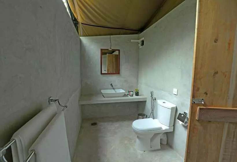 هتل Wilpattu Safari Camp   Campground