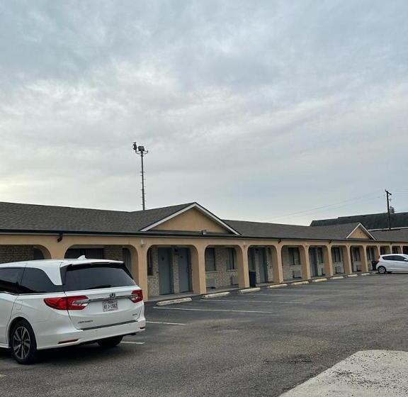 فندق على الطريق Executive Inn Robstown