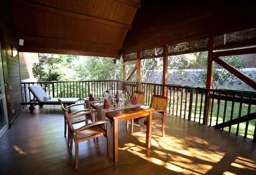 Lomakeskus Occidental Paradise Dambulla