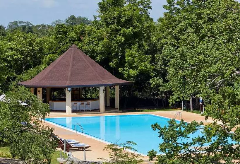 Lomakeskus Occidental Paradise Dambulla