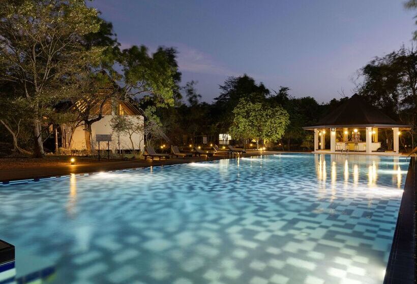 Resort Occidental Paradise Dambulla