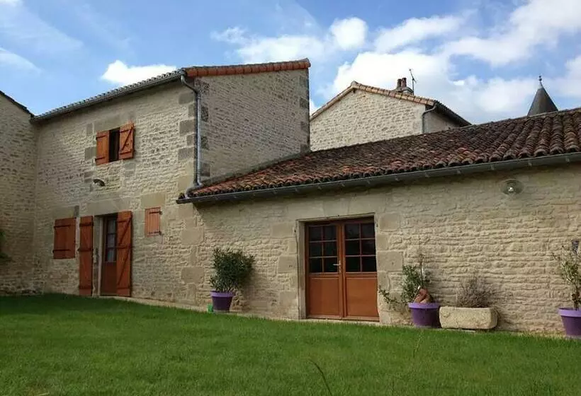 ペンション Le Haut Fontaine : Gîte 4/5 Pers. Ou Site Entier 9 Pers