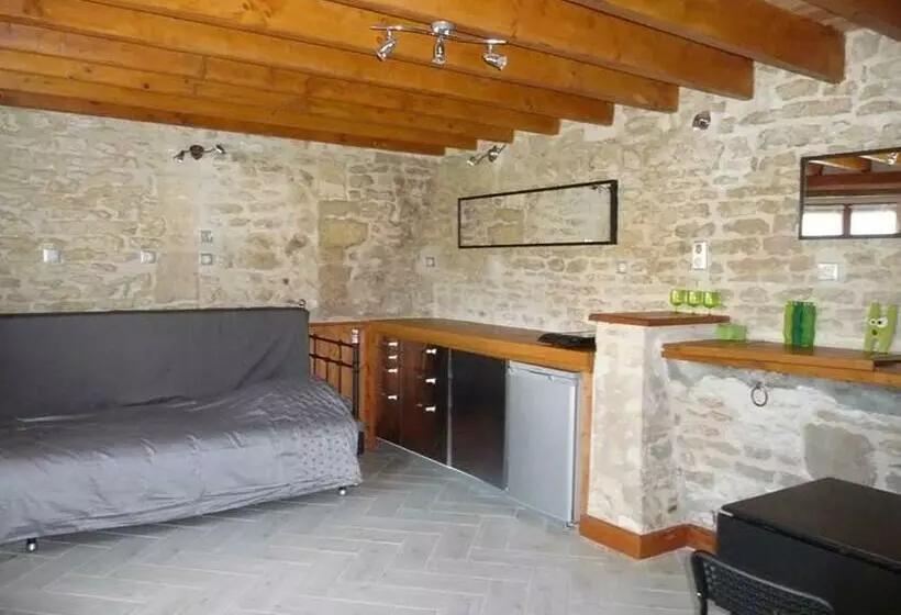 ペンション Le Haut Fontaine : Gîte 4/5 Pers. Ou Site Entier 9 Pers