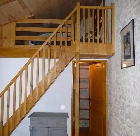 ペンション Le Haut Fontaine : Gîte 4/5 Pers. Ou Site Entier 9 Pers