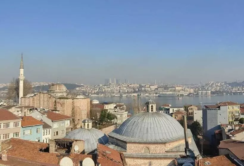 Residenssi Golden Halich Hostel