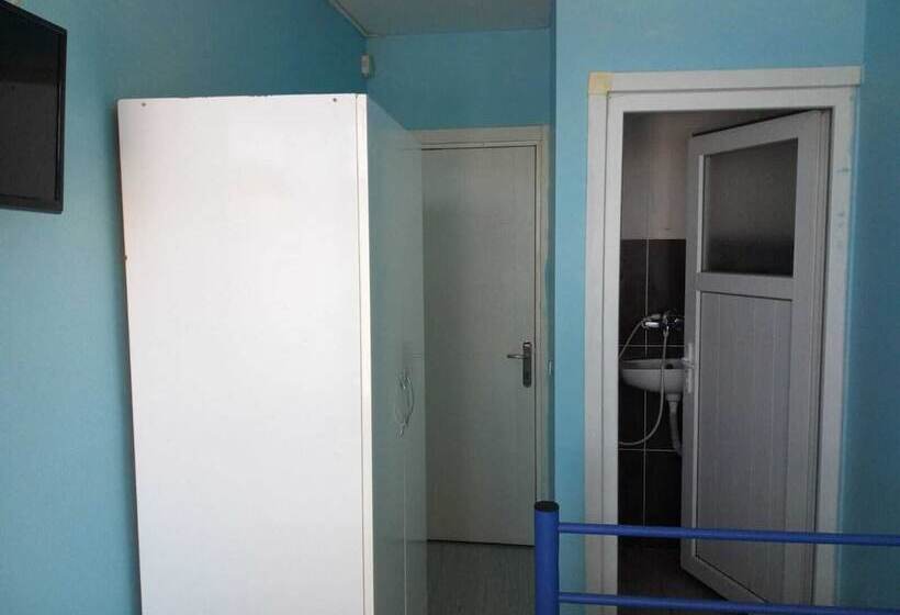 Residència Golden Halich Hostel