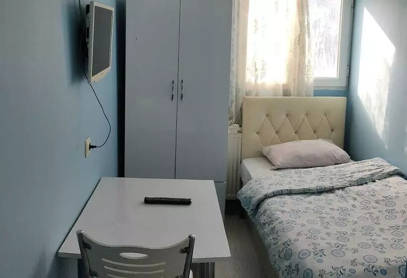 Residenssi Golden Halich Hostel