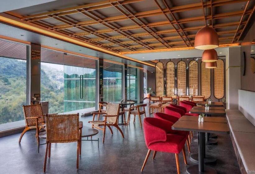 Forest Hills Hotel Ciwidey