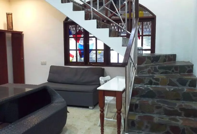 Aamiaismajoitus (B&B) Baan Talay Homestay By The Beach