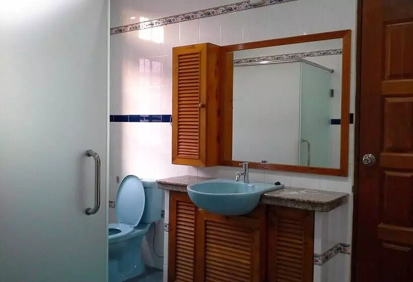 Aamiaismajoitus (B&B) Baan Talay Homestay By The Beach