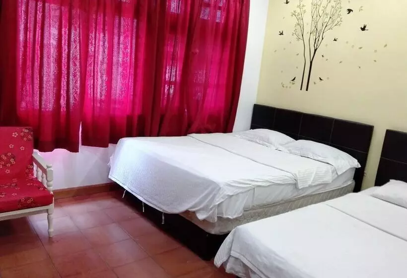 Aamiaismajoitus (B&B) Baan Talay Homestay By The Beach