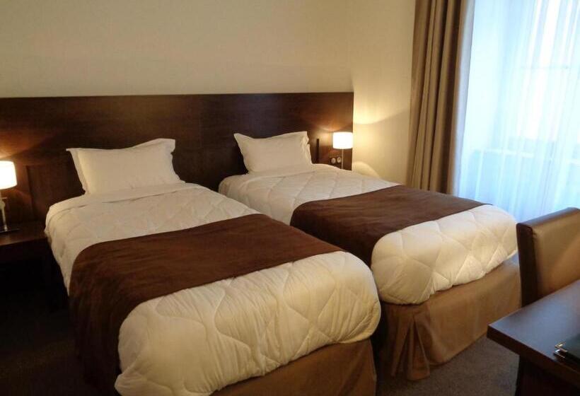 Hotel De Montaulbain