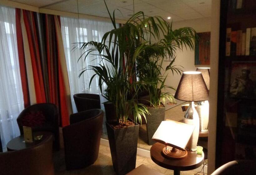 Hotel De Montaulbain