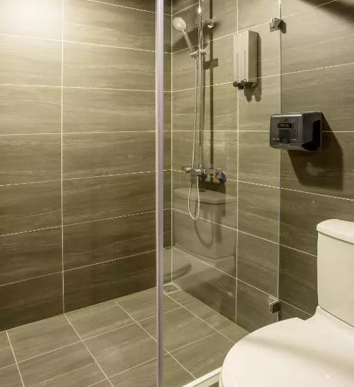 هتل Just Live Inn Keelung