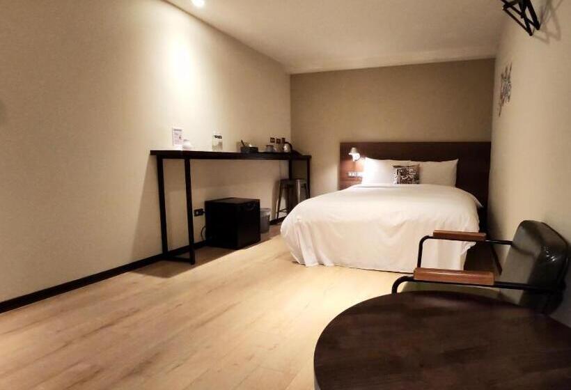 هتل Just Live Inn Keelung