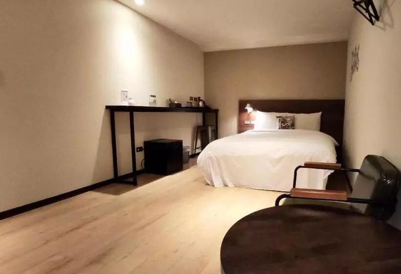 هتل Just Live Inn Keelung