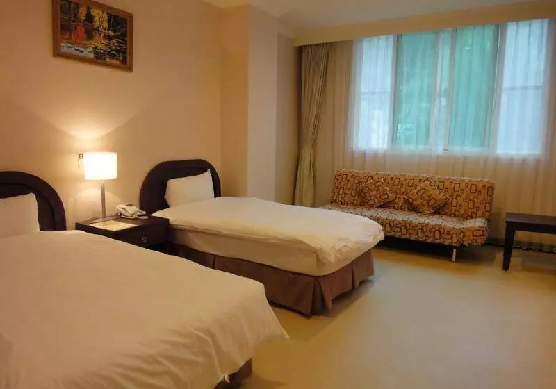 هتل Lakeside Resort