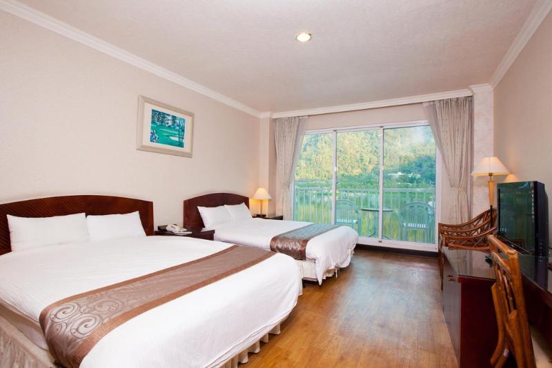 هتل Lakeside Resort