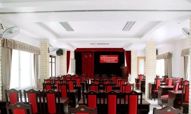 هتل Ngoc Bach