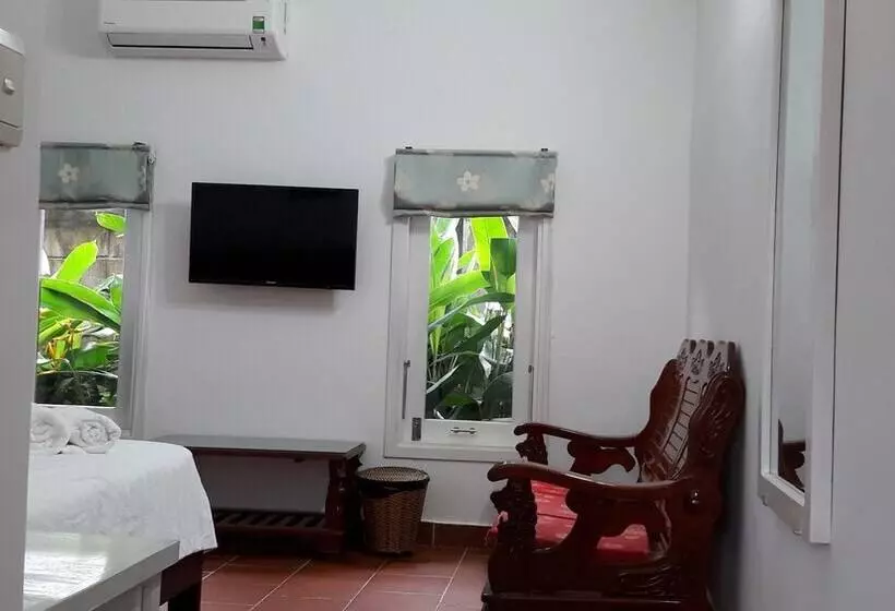 هتل Seaside Villa