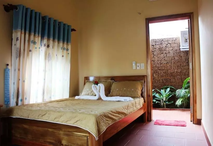 هتل Seaside Villa