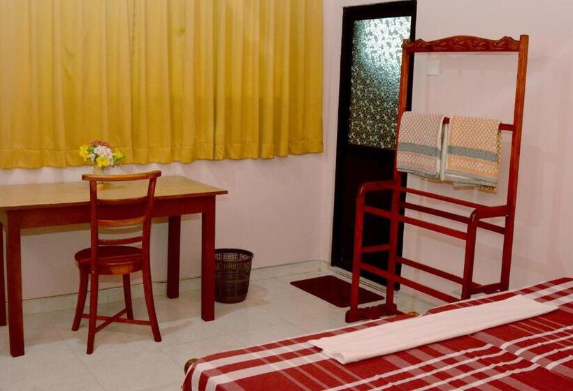 Отель Sunny Lanka Guest House